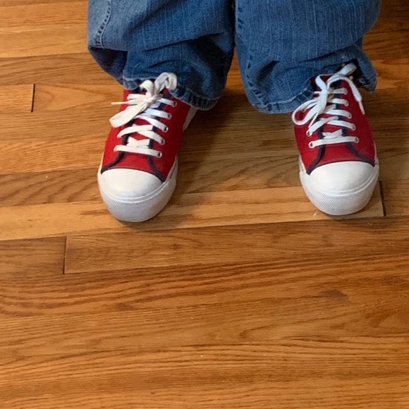 Women’s vintage Tommy Hilfiger Slingback Sneakers - Picture 8 of 12